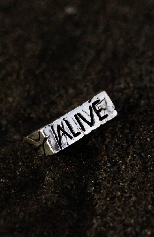 Alive Ring